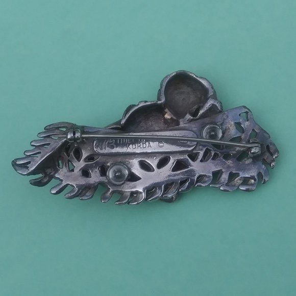 Vintage Alexander Korda 1940s Thief of Bagdad Magic Flying Carpet Pin - Picture 5 of 16